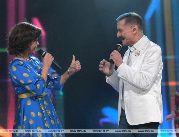 ДОСЬЕ: К 70-летию со дня рождения Александра Тихановича ДОСЬЕ: К 70-летию со дня рождения Александра Тихановича