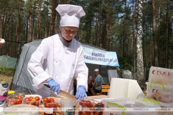 РЕПОРТАЖ о том, как "Большая бард-рыбалка" зажигает на берегу Чигиринки под гитарные аккорды РЕПОРТАЖ о том, как "Большая бард-рыбалка" зажигает на берегу Чигиринки под гитарные аккорды