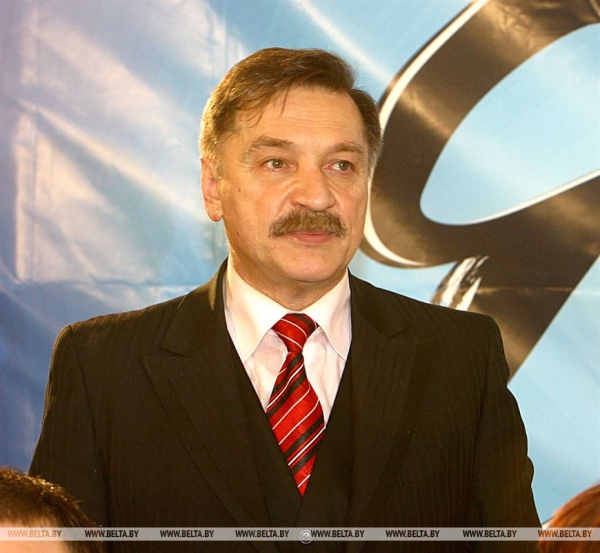 ДОСЬЕ: К 70-летию со дня рождения Александра Тихановича ДОСЬЕ: К 70-летию со дня рождения Александра Тихановича