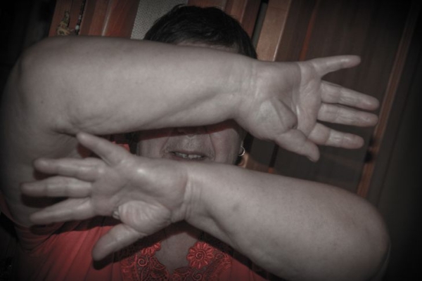 Сын систематически избивал свою мать. Дошло все до суда Сын систематически избивал свою мать. Дошло все до суда