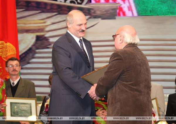 ДОСЬЕ: К 85-летию белорусского композитора Андрея Мдивани ДОСЬЕ: К 85-летию белорусского композитора Андрея Мдивани