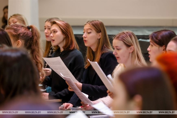 ФОТОФАКТ: Более 20 молодых хоровых дирижеров из Беларуси, России и Китая участвуют в конкурсе имени Ровдо ФОТОФАКТ: Более 20 молодых хоровых дирижеров из Беларуси, России и Китая участвуют в конкурсе имени Ровдо