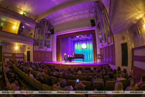 ФОТОФАКТ: Международный фестиваль имени И.И.Соллертинского открылся в Витебске ФОТОФАКТ: Международный фестиваль имени И.И.Соллертинского открылся в Витебске