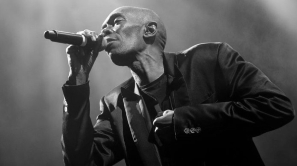 Умер cолист группы Faithless Макси Джазз