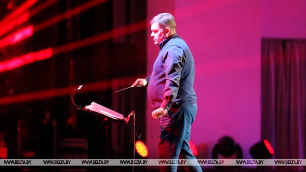 "Меня называют сухарем". Дирижер Виталий Кульбаков - о музыке и любви с первого взгляда "Меня называют сухарем". Дирижер Виталий Кульбаков - о музыке и любви с первого взгляда