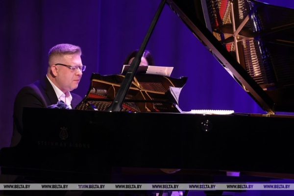 ФОТОФАКТ: Международный фестиваль имени И.И.Соллертинского открылся в Витебске ФОТОФАКТ: Международный фестиваль имени И.И.Соллертинского открылся в Витебске