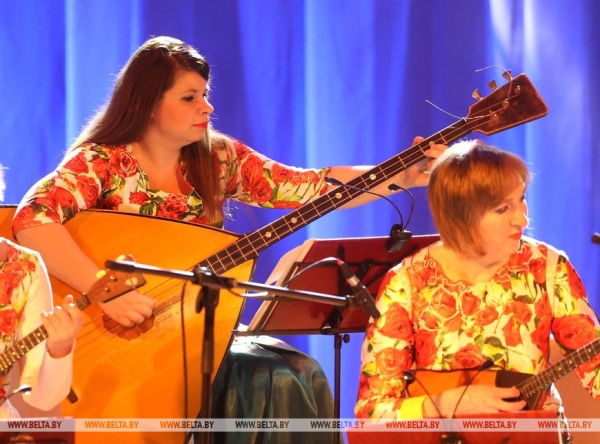 ФОТОФАКТ: Концерт октета балалаек "Витебские виртуозы" прошел в областном центре ФОТОФАКТ: Концерт октета балалаек "Витебские виртуозы" прошел в областном центре