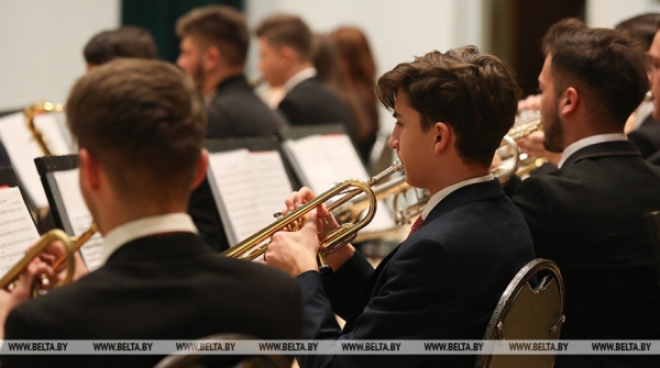 Духовой оркестр колледжа имени Глинки представит концертную программу в Белгосфилармонии 30 марта Духовой оркестр колледжа имени Глинки представит концертную программу в Белгосфилармонии 30 марта