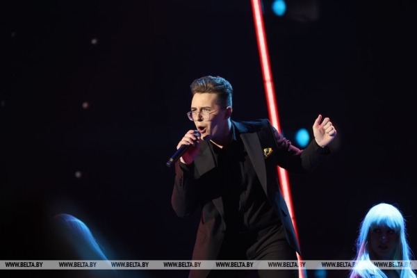 ФОТОФАКТ: Гала-концерт "Песня года Беларуси" во Дворце спорта ФОТОФАКТ: Гала-концерт "Песня года Беларуси" во Дворце спорта