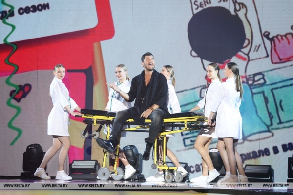 ФОТОФАКТ: Гала-концерт "Песня года Беларуси" во Дворце спорта ФОТОФАКТ: Гала-концерт "Песня года Беларуси" во Дворце спорта