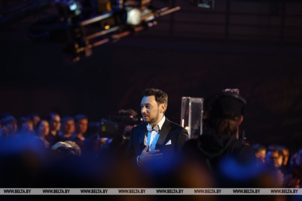 ФОТОФАКТ: Гала-концерт "Песня года Беларуси" во Дворце спорта ФОТОФАКТ: Гала-концерт "Песня года Беларуси" во Дворце спорта