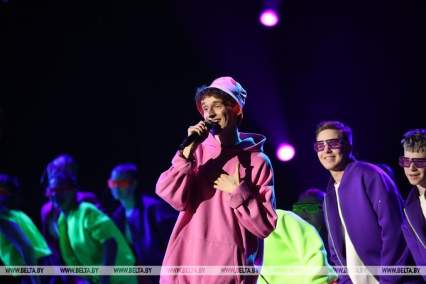 ФОТОФАКТ: Гала-концерт "Песня года Беларуси" во Дворце спорта ФОТОФАКТ: Гала-концерт "Песня года Беларуси" во Дворце спорта