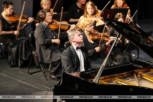 ФОТОФАКТ: Симфонический оркестр БАТД отметил 30-летие ФОТОФАКТ: Симфонический оркестр БАТД отметил 30-летие