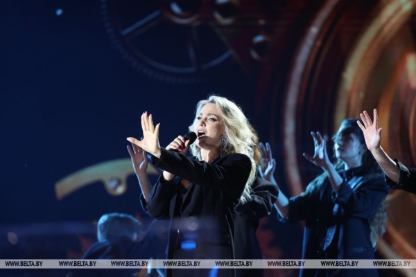 ФОТОФАКТ: Гала-концерт "Песня года Беларуси" во Дворце спорта ФОТОФАКТ: Гала-концерт "Песня года Беларуси" во Дворце спорта