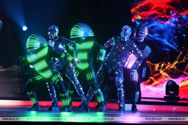 ФОТОФАКТ: Гала-концерт "Песня года Беларуси" во Дворце спорта ФОТОФАКТ: Гала-концерт "Песня года Беларуси" во Дворце спорта