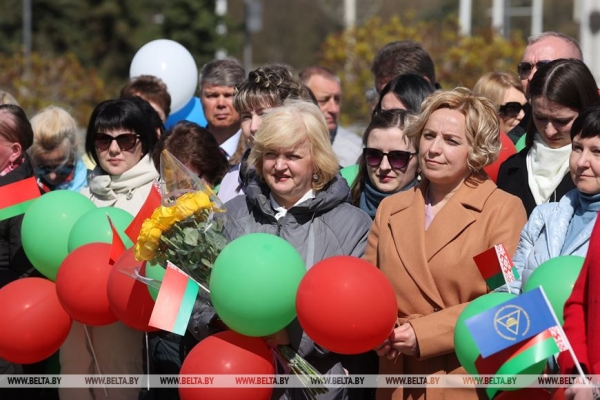 Обновленная республиканская Доска почета открылась в Минске Обновленная республиканская Доска почета открылась в Минске