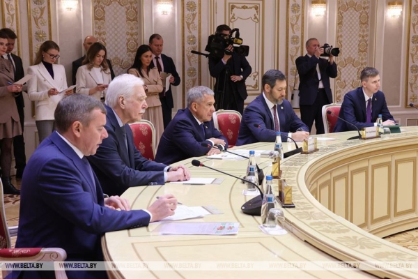 Лукашенко: потенциал сотрудничества Беларуси с Татарстаном колоссальный Лукашенко: потенциал сотрудничества Беларуси с Татарстаном колоссальный