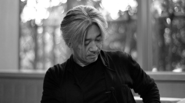 Автор музыки оскароносного фильма "Последний император" умер в Японии Автор музыки оскароносного фильма "Последний император" умер в Японии