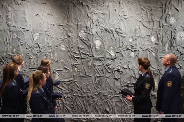 Генпрокуратура передала в МК "Хатынь" артефакты, добытые в ходе расследования уголовного дела о геноциде Генпрокуратура передала в МК "Хатынь" артефакты, добытые в ходе расследования уголовного дела о геноциде
