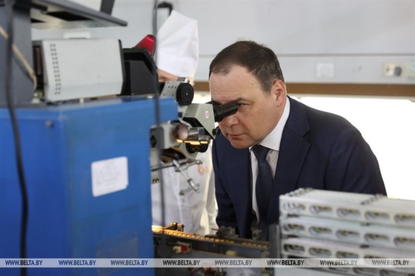 Промкооперация, наука и АПК: Головченко о ключевых сферах сотрудничества с Новосибирской областью Промкооперация, наука и АПК: Головченко о ключевых сферах сотрудничества с Новосибирской областью