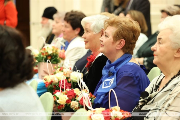 Луцкий: нет той сферы в стране, в которой бы женщины не принимали самое активное участие Луцкий: нет той сферы в стране, в которой бы женщины не принимали самое активное участие