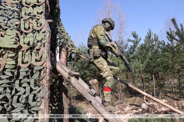 Южный периметр под защитой. Репортаж об усилении госграницы в Гомельском регионе Южный периметр под защитой. Репортаж об усилении госграницы в Гомельском регионе