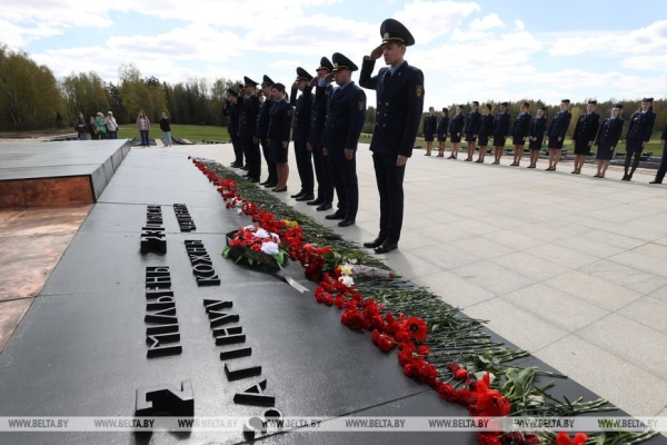 Генпрокуратура передала в МК "Хатынь" артефакты, добытые в ходе расследования уголовного дела о геноциде Генпрокуратура передала в МК "Хатынь" артефакты, добытые в ходе расследования уголовного дела о геноциде
