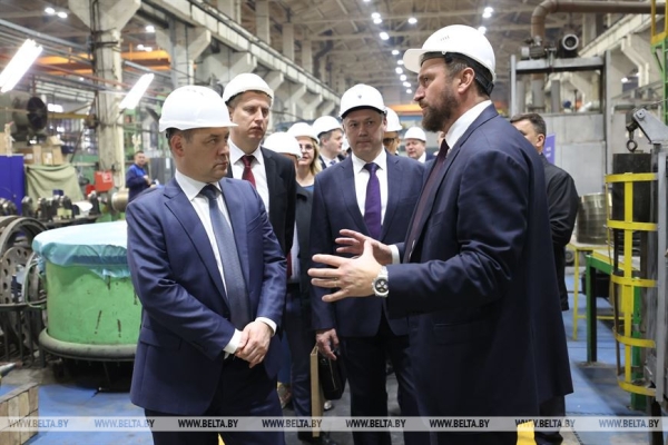 Промкооперация, наука и АПК: Головченко о ключевых сферах сотрудничества с Новосибирской областью Промкооперация, наука и АПК: Головченко о ключевых сферах сотрудничества с Новосибирской областью