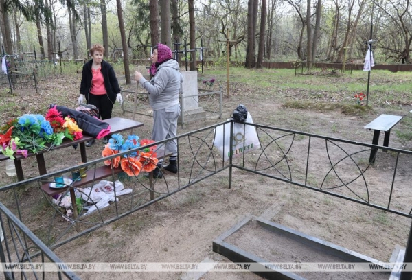 У православных верующих сегодня Радуница У православных верующих сегодня Радуница