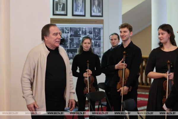 ФОТОФАКТ: Мастер-класс народного артиста России Сергея Ролдугина в БГАМ ФОТОФАКТ: Мастер-класс народного артиста России Сергея Ролдугина в БГАМ