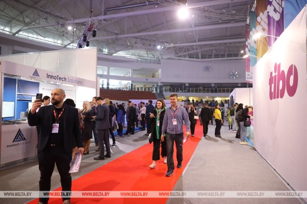 Головченко: в условиях внешнего давления нужно обеспечить технологическую независимость и цифровой суверенитет Головченко: в условиях внешнего давления нужно обеспечить технологическую независимость и цифровой суверенитет