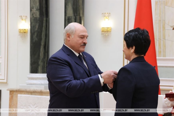 Лукашенко: при всей "диктатуре" мы сделали гуманными нашу страну и наше правосудие Лукашенко: при всей "диктатуре" мы сделали гуманными нашу страну и наше правосудие