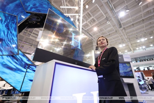 Головченко: в условиях внешнего давления нужно обеспечить технологическую независимость и цифровой суверенитет Головченко: в условиях внешнего давления нужно обеспечить технологическую независимость и цифровой суверенитет