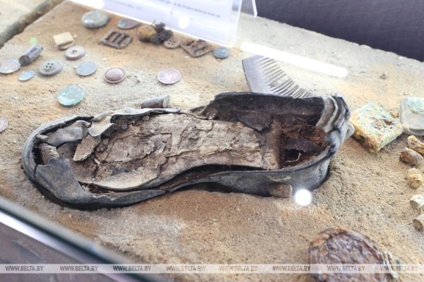 Генпрокуратура передала в МК "Хатынь" артефакты, добытые в ходе расследования уголовного дела о геноциде Генпрокуратура передала в МК "Хатынь" артефакты, добытые в ходе расследования уголовного дела о геноциде