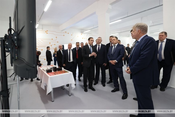 Промкооперация, наука и АПК: Головченко о ключевых сферах сотрудничества с Новосибирской областью Промкооперация, наука и АПК: Головченко о ключевых сферах сотрудничества с Новосибирской областью