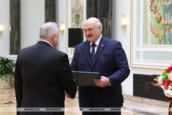 Лукашенко: при всей "диктатуре" мы сделали гуманными нашу страну и наше правосудие Лукашенко: при всей "диктатуре" мы сделали гуманными нашу страну и наше правосудие