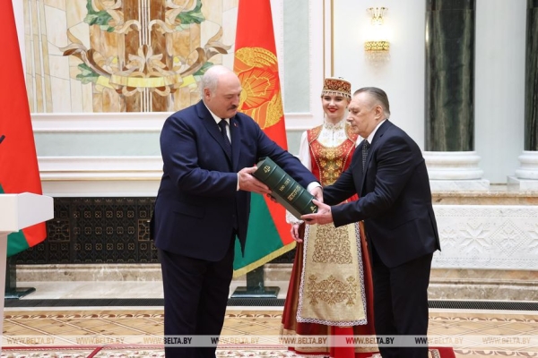 Лукашенко: при всей "диктатуре" мы сделали гуманными нашу страну и наше правосудие Лукашенко: при всей "диктатуре" мы сделали гуманными нашу страну и наше правосудие