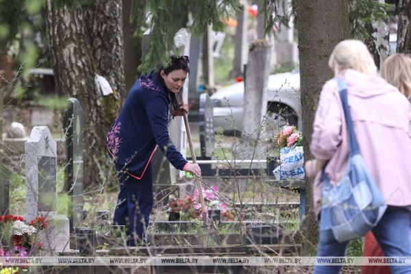 "Сильны традициями". Белорусы поминают своих предков "Сильны традициями". Белорусы поминают своих предков