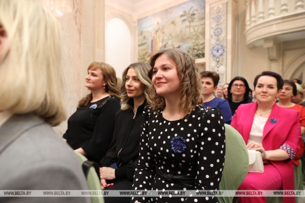 Кочанова: без созидательной роли и миссии женщины развитие просто невозможно Кочанова: без созидательной роли и миссии женщины развитие просто невозможно