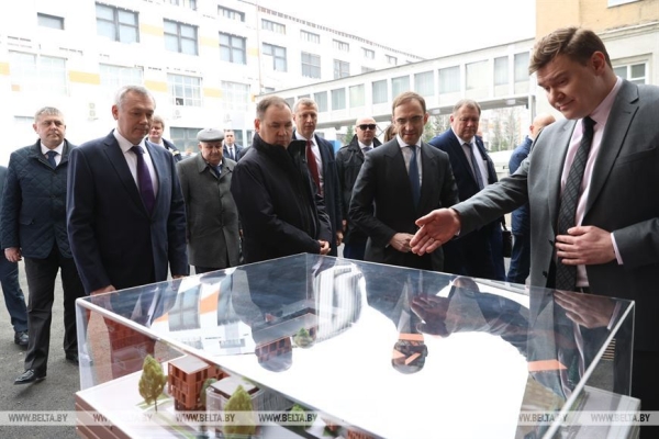 Промкооперация, наука и АПК: Головченко о ключевых сферах сотрудничества с Новосибирской областью Промкооперация, наука и АПК: Головченко о ключевых сферах сотрудничества с Новосибирской областью