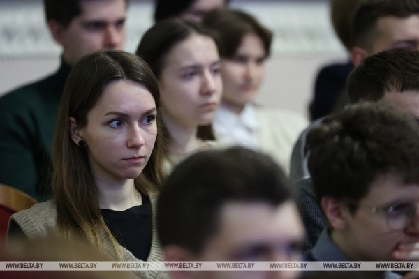 ФОТОФАКТ: Мастер-класс народного артиста России Сергея Ролдугина в БГАМ ФОТОФАКТ: Мастер-класс народного артиста России Сергея Ролдугина в БГАМ