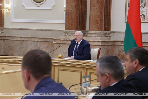 "Люди вправе видеть отдачу". Лукашенко поставил перед системой здравоохранения принципиальный вопрос "Люди вправе видеть отдачу". Лукашенко поставил перед системой здравоохранения принципиальный вопрос