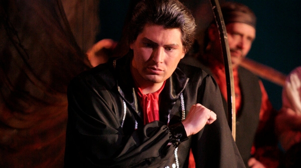 "Не мечтаю о Ла Скала". Ведущий баритон Большого Владимир Громов о важном в работе "Не мечтаю о Ла Скала". Ведущий баритон Большого Владимир Громов о важном в работе