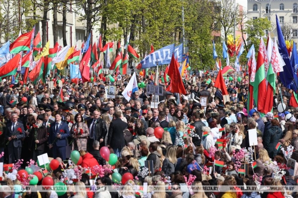 ФОТОРЕПОРТАЖ: День Победы празднуют в Беларуси ФОТОРЕПОРТАЖ: День Победы празднуют в Беларуси