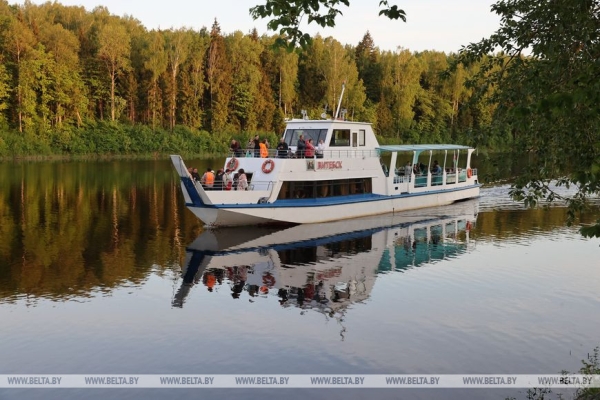 ФОТОФАКТ: "Ночь музеев" прошла в музее-усадьбе Ильи Репина "Здравнево" ФОТОФАКТ: "Ночь музеев" прошла в музее-усадьбе Ильи Репина "Здравнево"