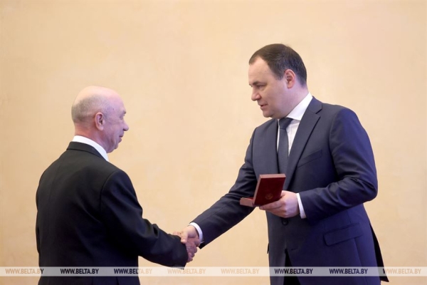 За труд, талант и преданность делу. Головченко вручил госнаграды представителям различных сфер За труд, талант и преданность делу. Головченко вручил госнаграды представителям различных сфер