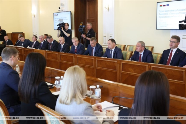 Пассажирский транспорт, лифты, АПК. Головченко обозначил направления сотрудничества с Мурманской областью Пассажирский транспорт, лифты, АПК. Головченко обозначил направления сотрудничества с Мурманской областью