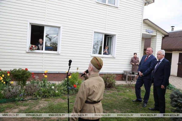 ФОТОРЕПОРТАЖ: В Беларуси чествуют ветеранов в преддверии Дня Победы ФОТОРЕПОРТАЖ: В Беларуси чествуют ветеранов в преддверии Дня Победы
