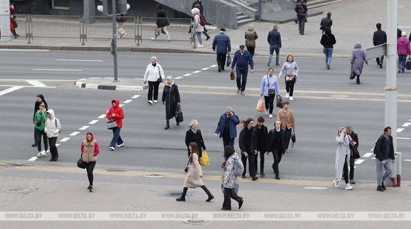 Более 60% белорусов считают, что быть патриотом - значит быть преданным белорусской земле и народу Более 60% белорусов считают, что быть патриотом - значит быть преданным белорусской земле и народу