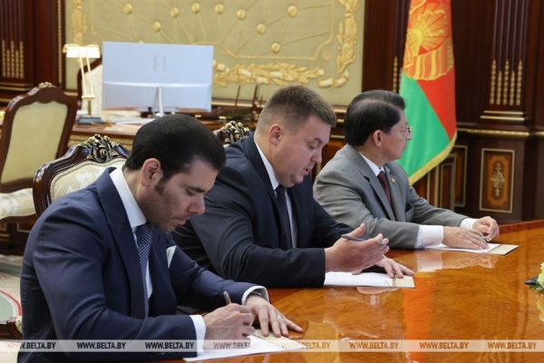 Готовность №1, безумство Киева, привет от команданте и Владимирский тяжеловоз. Итоги резонансной недели Президента Готовность №1, безумство Киева, привет от команданте и Владимирский тяжеловоз. Итоги резонансной недели Президента